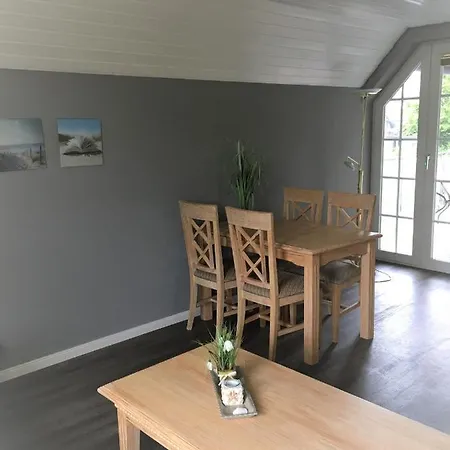 Familienwohnung In Top Lage * 샬베우츠